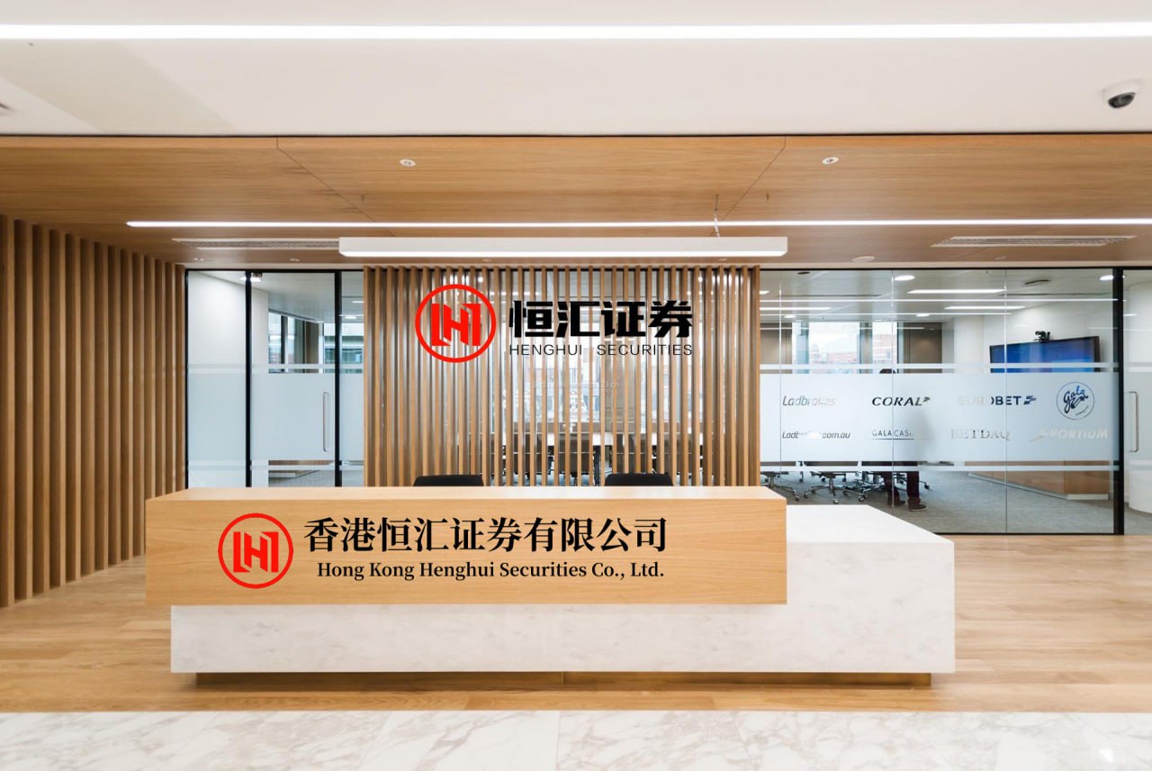 股融通 创33个月新高，人民币对美元即期汇率升破6.93关口